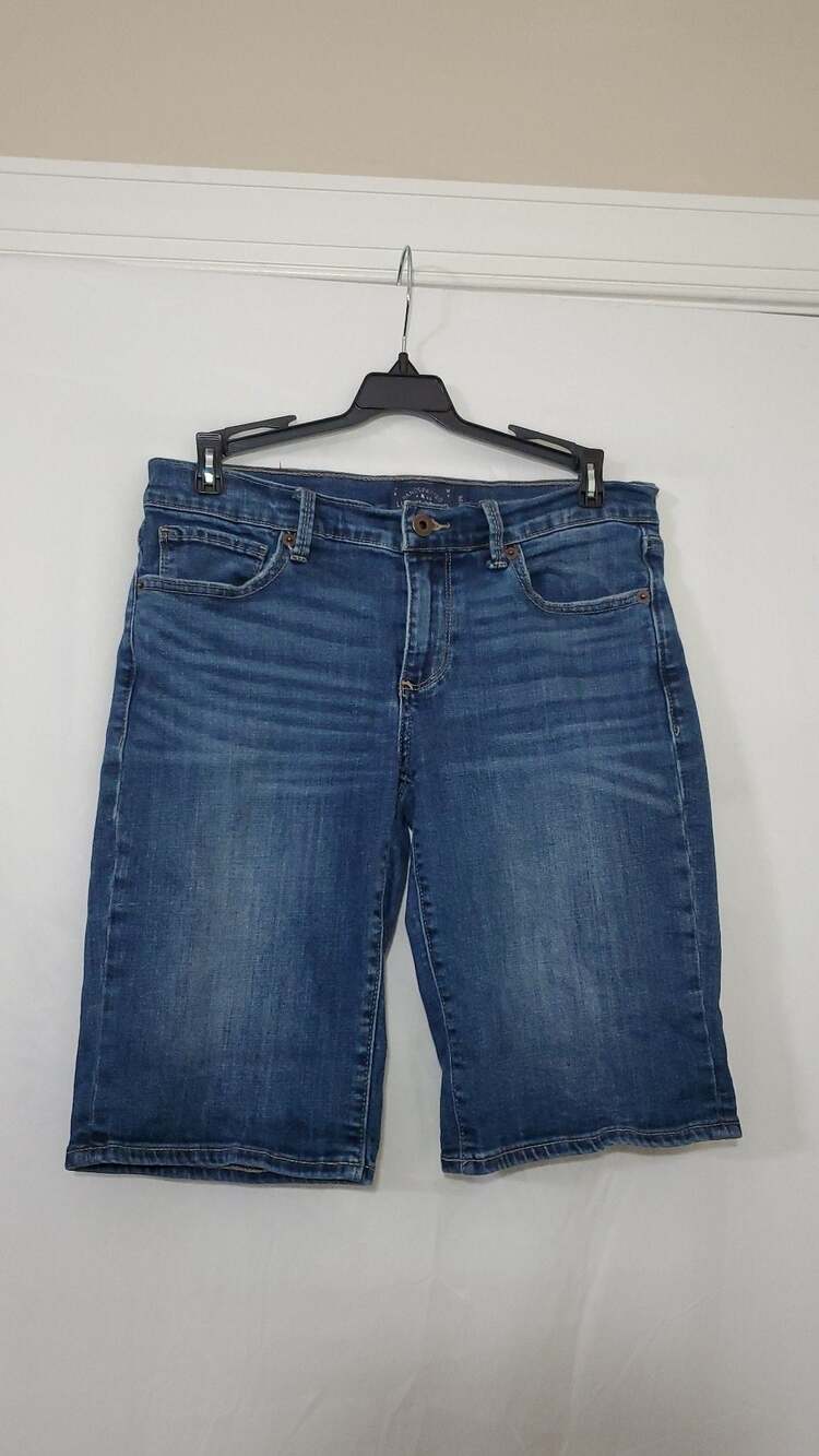 Lucky Brand The Bermuda Denim Shorts Size 2/26